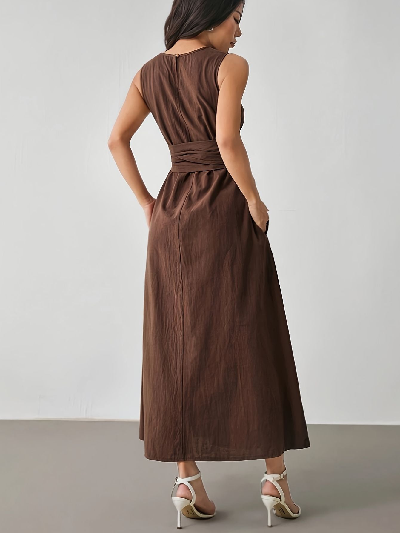 Sleeveless Brown Dress with Bow